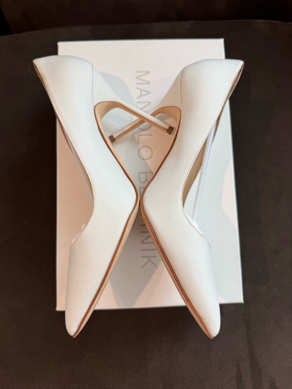 Manolo Blahnik Crepdechine Pumps - Picture 9 of 15